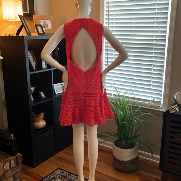 Bardot Vibrant Red Mini Dress
Size: 8 - Picture 2 of 8